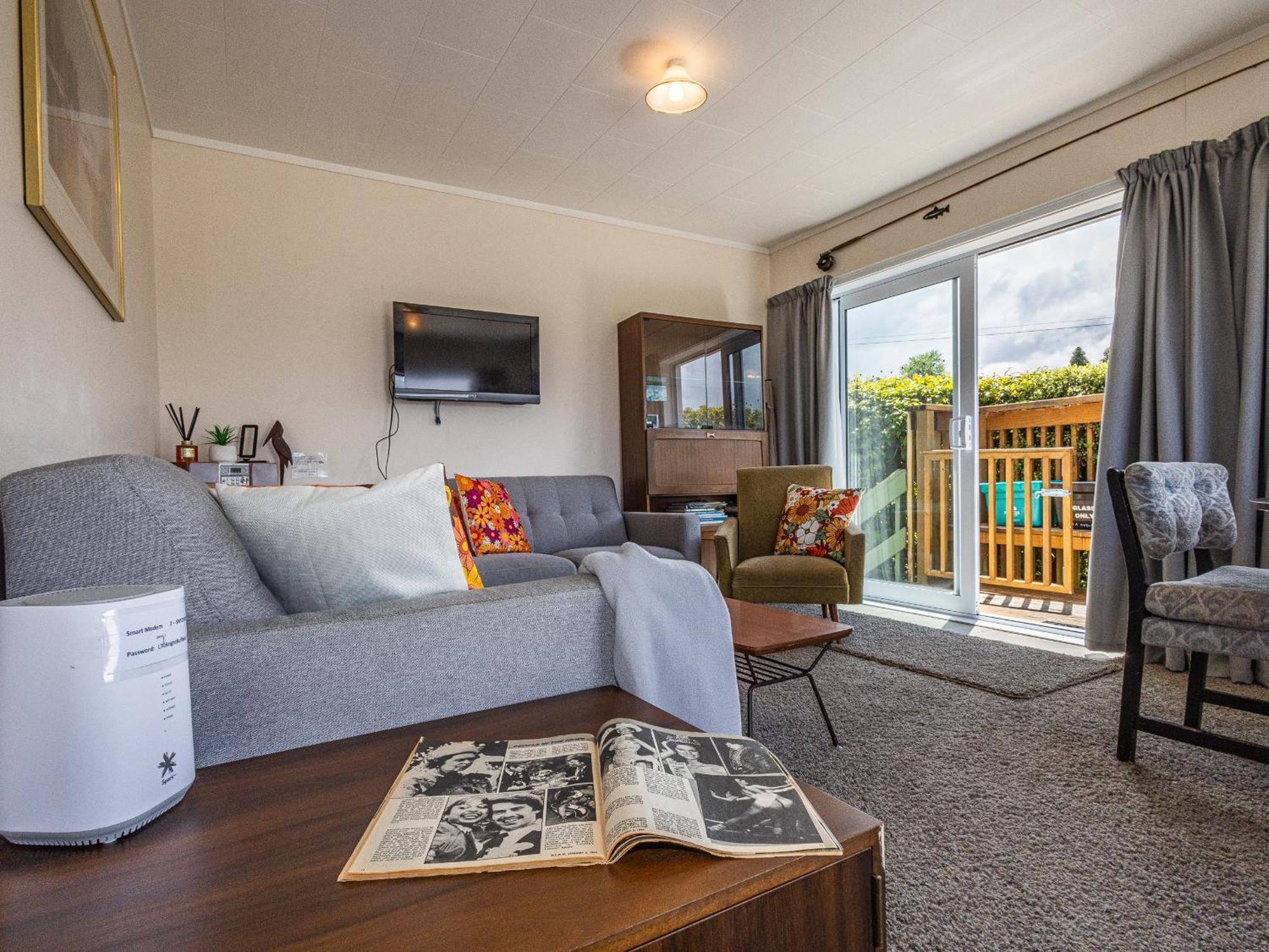 Central Riverside Retreat - Taupo Holiday Home Екстериор снимка