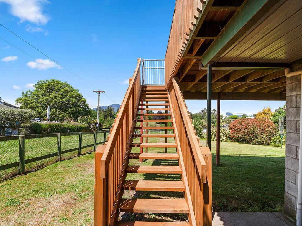 Central Riverside Retreat - Taupo Holiday Home Екстериор снимка
